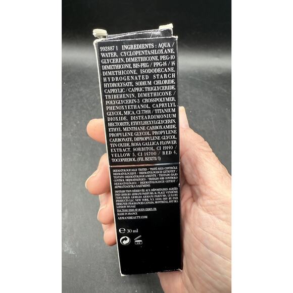 Giorgio Armani Luminous Silk Hydrating Primer Face Makeup Foundation 30ml 1oz - Picture 3 of 10